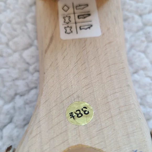 Giancarlo Paoli cheetah print calf skin heels - Picture 10 of 11